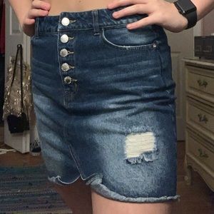 Distressed Highwaisted Jean Skirt